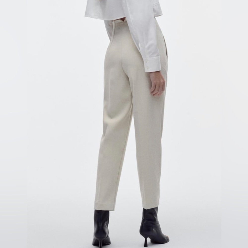 Zara Slacks Ankle Pants | Popular!! | Oyster White | Size XS 💞